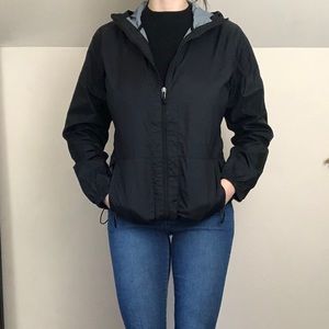 Columbia light wind breaker jacket